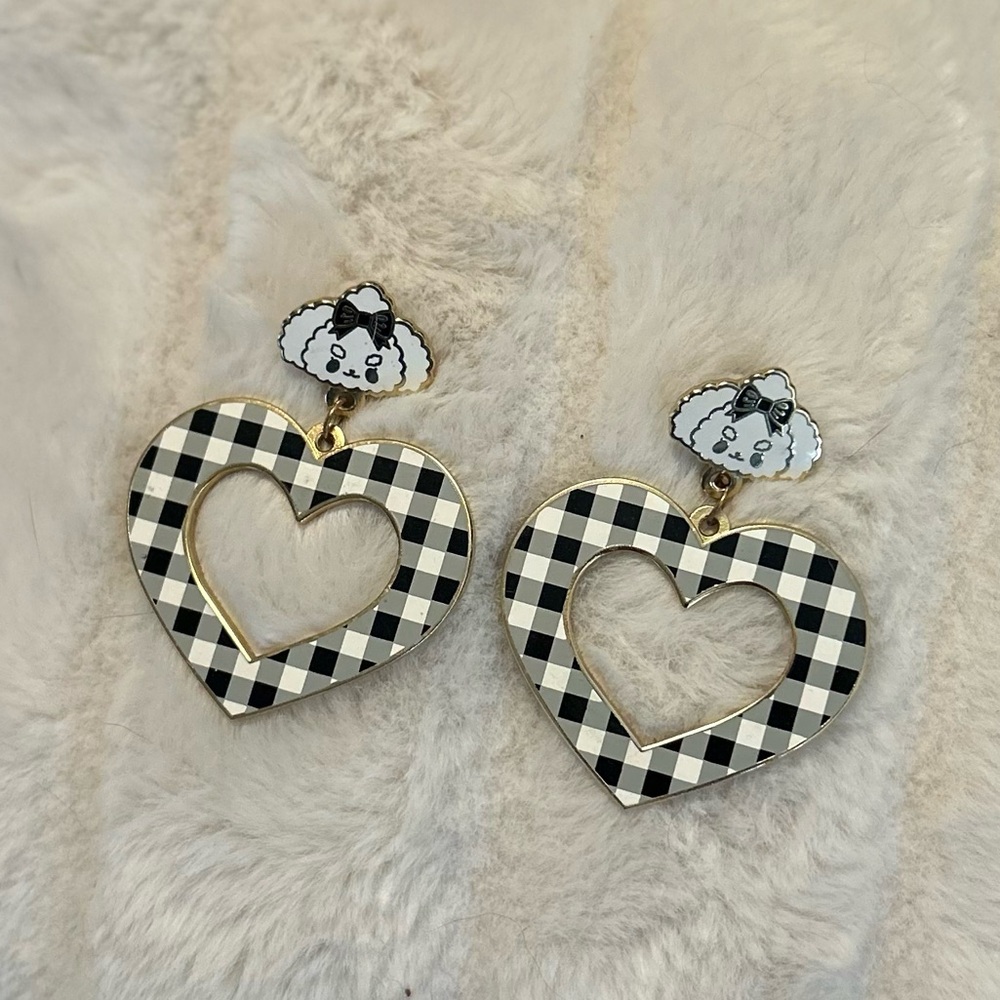 Heart-Shaped Checkered Earrings